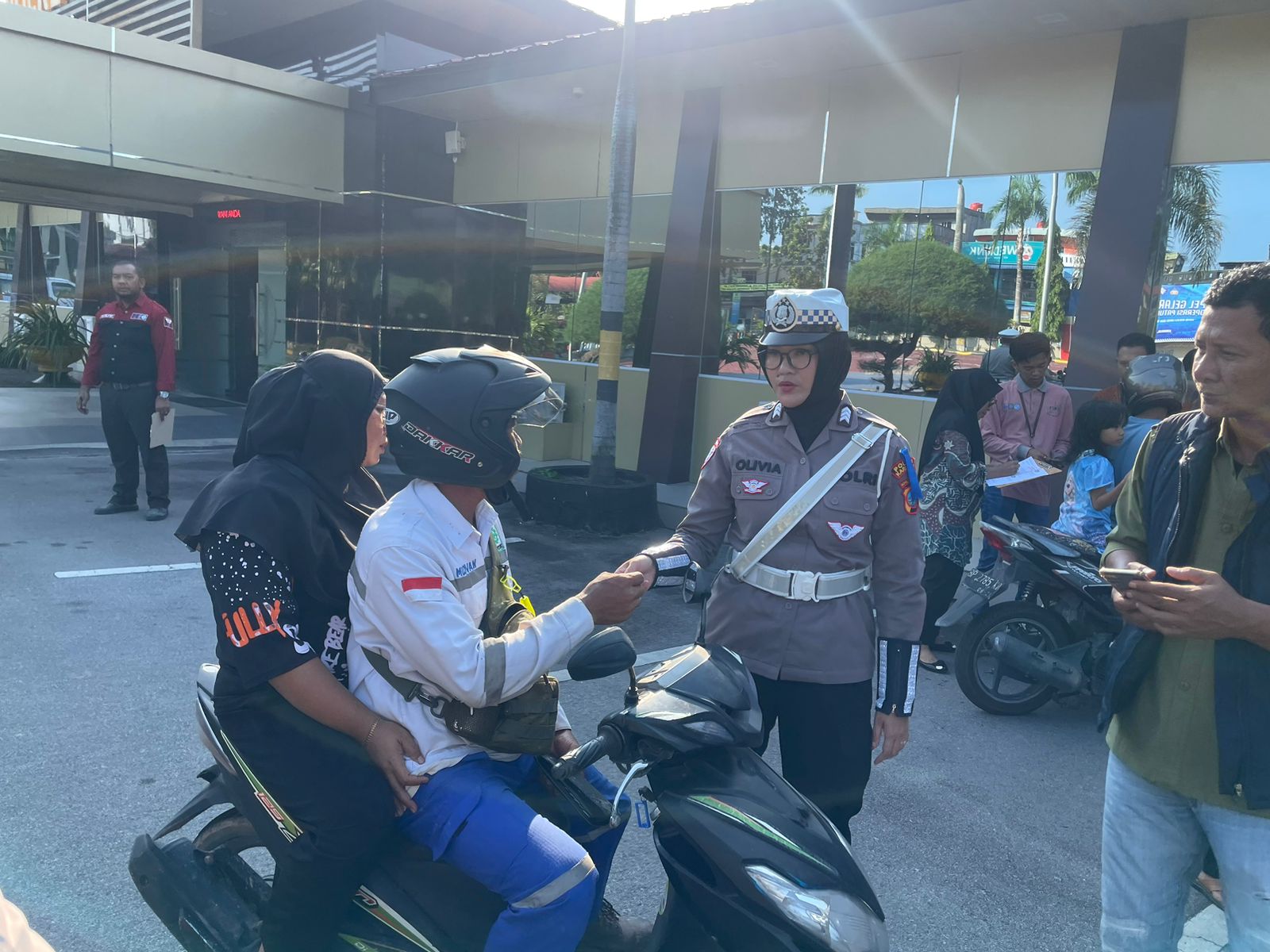 Ratusan Pengendara Terjaring Operasi Patuh Seligi 2025 di Karimun, Mayoritas Tak Gunakan Helm. FOTO: Dokumen polisi