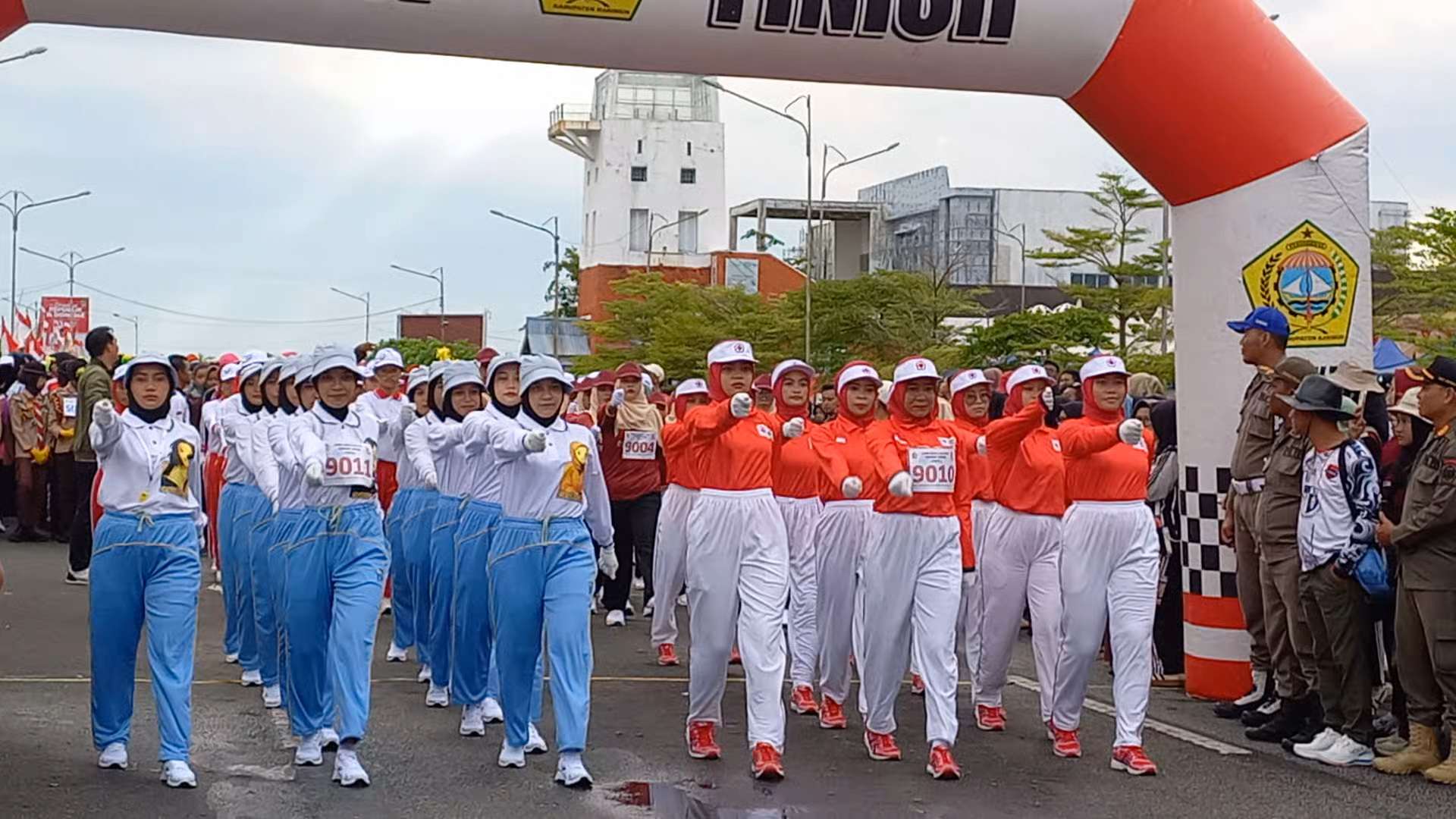 Ratusan Regu Meriahkan Lomba Gerak Jalan HUT ke-80 RI di Karimun, Berikut Daftar Pemenangnya