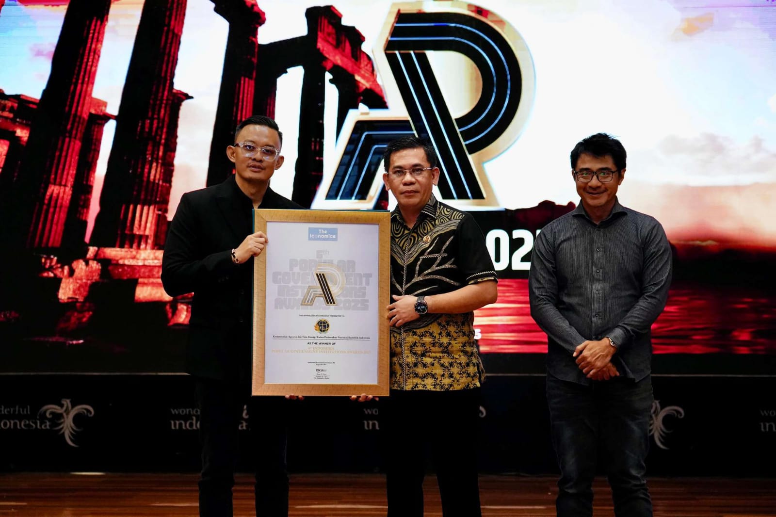 Kementerian ATR/BPN Raih Penghargaan Popular Government Institution 2025 dari The Iconomics