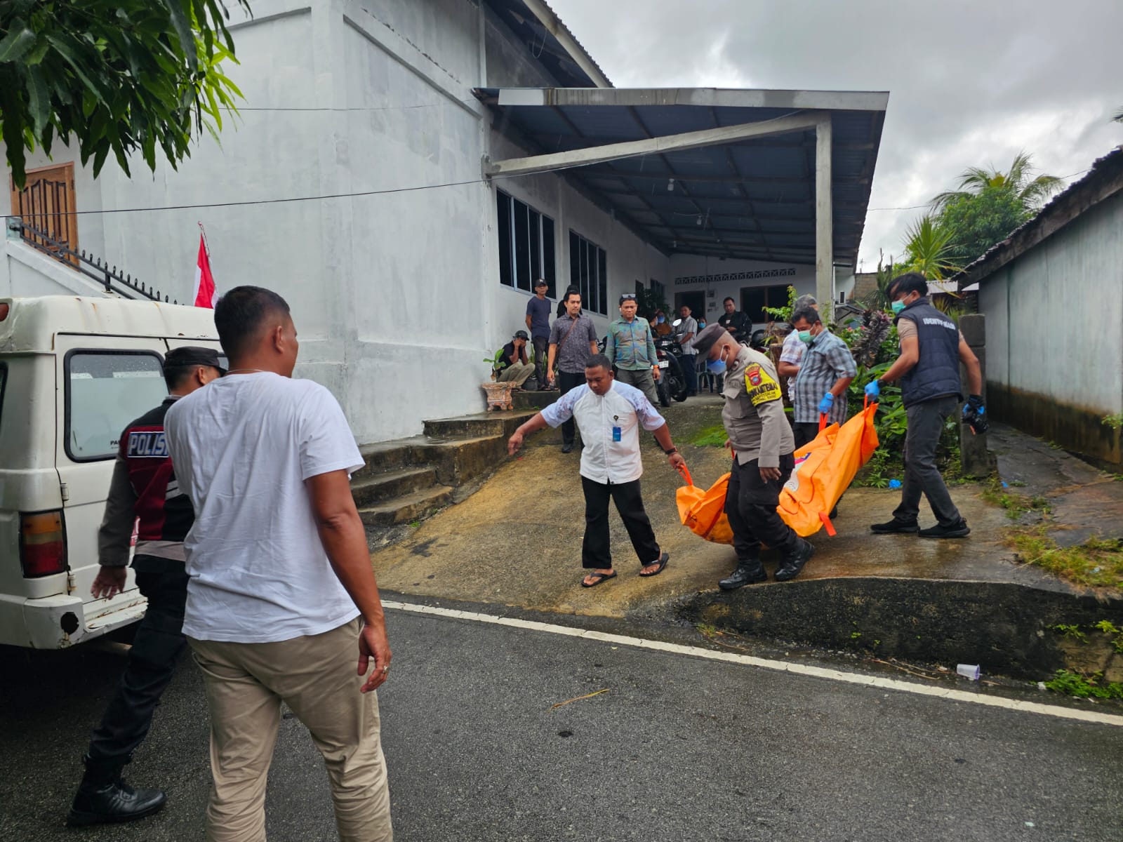 Pria Lansia Ditemukan Meninggal Dunia di Kamar Mandi Rumahnya di Meral Kota
