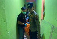 Mayat Pria Ditemukan di Kamar Kos di Karimun, Identitasnya Belum Diketahui.