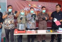 Polisi Rebus 83 Paket Sabu Hasil Penindakan dan Temuan Warga