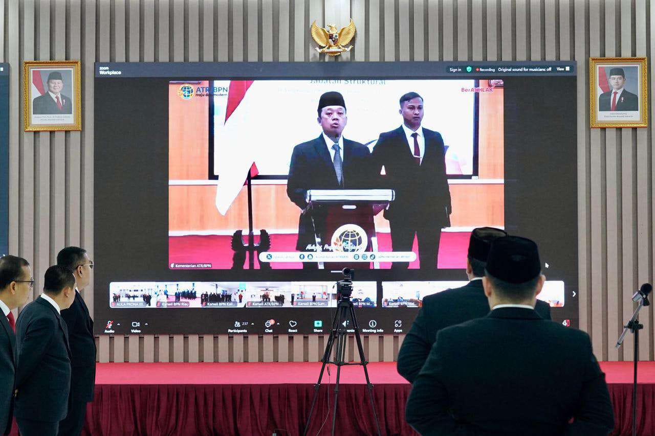 Lantik Pejabat Struktural, Menteri ATR/Kepala BPN: Layani Masyarakat dengan Hati, Bukan Transaksi