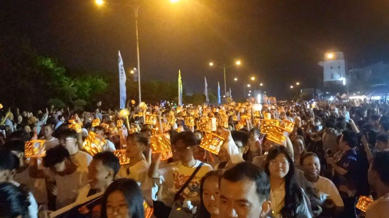 Festival Kue Bulan Pertama di Karimun Jadi Simbol Harmoni Budaya