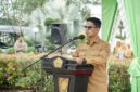 Bupati Karimun Iskandarsyah Memimpin Upacara Hari Jadi Otonomi Daerah Karimun ke-26. FOTO: Rian/Prokopim