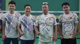 Menteri Nusron dan Wali Kota Palembang Tunjukkan Semangat Sportivitas di Lapangan Bulu Tangkis PORNAS KORPRI XVII