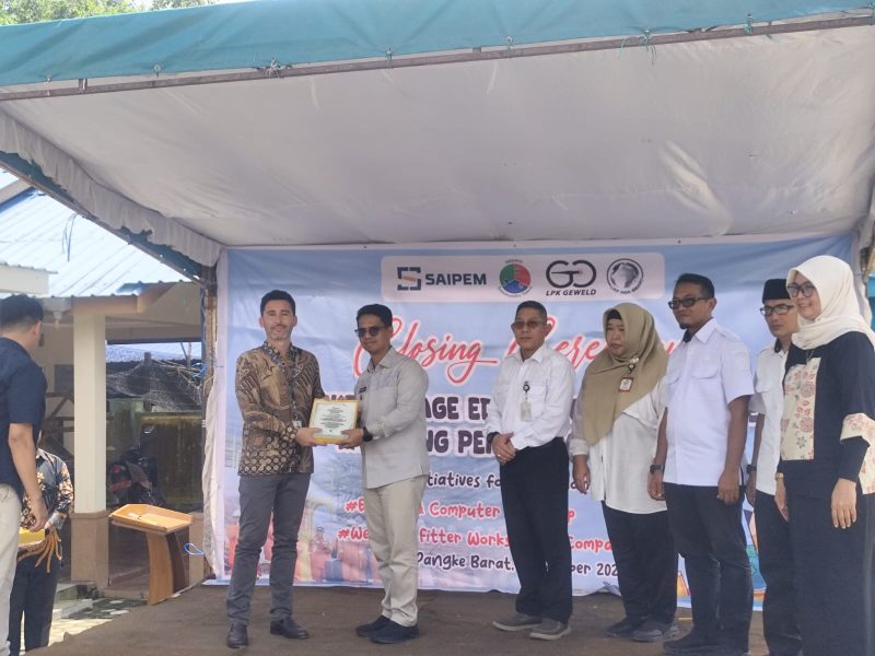 Pangke Barat Jadi “Kampung Pendidikan”, Anak Muda Digembleng Bahasa Inggris hingga Pelatihan Las