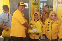 Ribuan Warga Karimun Terima Sembako dan Layanan Kesehatan Gratis di HUT ke-61 Partai Golkar