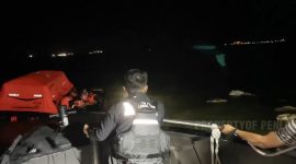 Lanal Tanjungbalai Karimun Evakuasi 20 Awak Kapal KIP EP 3 yang Nyaris Tenggelam di Perairan Pulau Kanipan