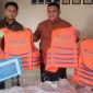 Dukung Keselamatan Nelayan, PT TIMAH Tbk Salurkan Puluhan Life Jacket di Karimun