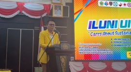 dr Afdhalun dalam seminar kesehatan Iluni UI Wilayah Kepri, Sabtu lalu.