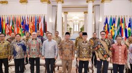 Serahkan Sertipikat Hak Pakai kepada Menteri Luar Negeri, Menteri Nusron: Langkah Amankan Aset Negara