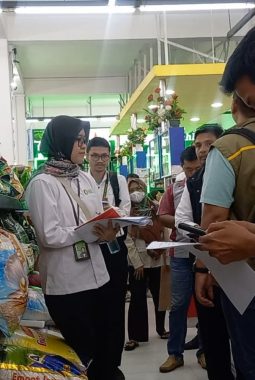 Bapanas dan Polda Kepri Turun ke Pasar, Pastikan Beras Tak Dijual di Atas HET