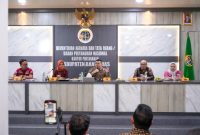 Tinjau Kantah Kabupaten Banyumas, Wamen Ossy Tekankan Pentingnya Peningkatan Kualitas Layanan