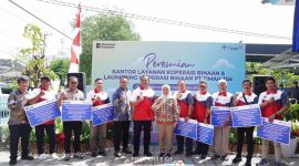 PT TIMAH Tbk Serahkan Bantuan Pembinaan kepada Puluhan Koperasi di Provinsi Kepulauan Bangka Belitung 