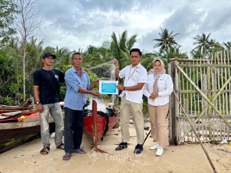 PT TIMAH Tbk Berikan Bantuan Alat Tangkap, Perkuat Produktivitas Nelayan Tradisional Desa Kundur