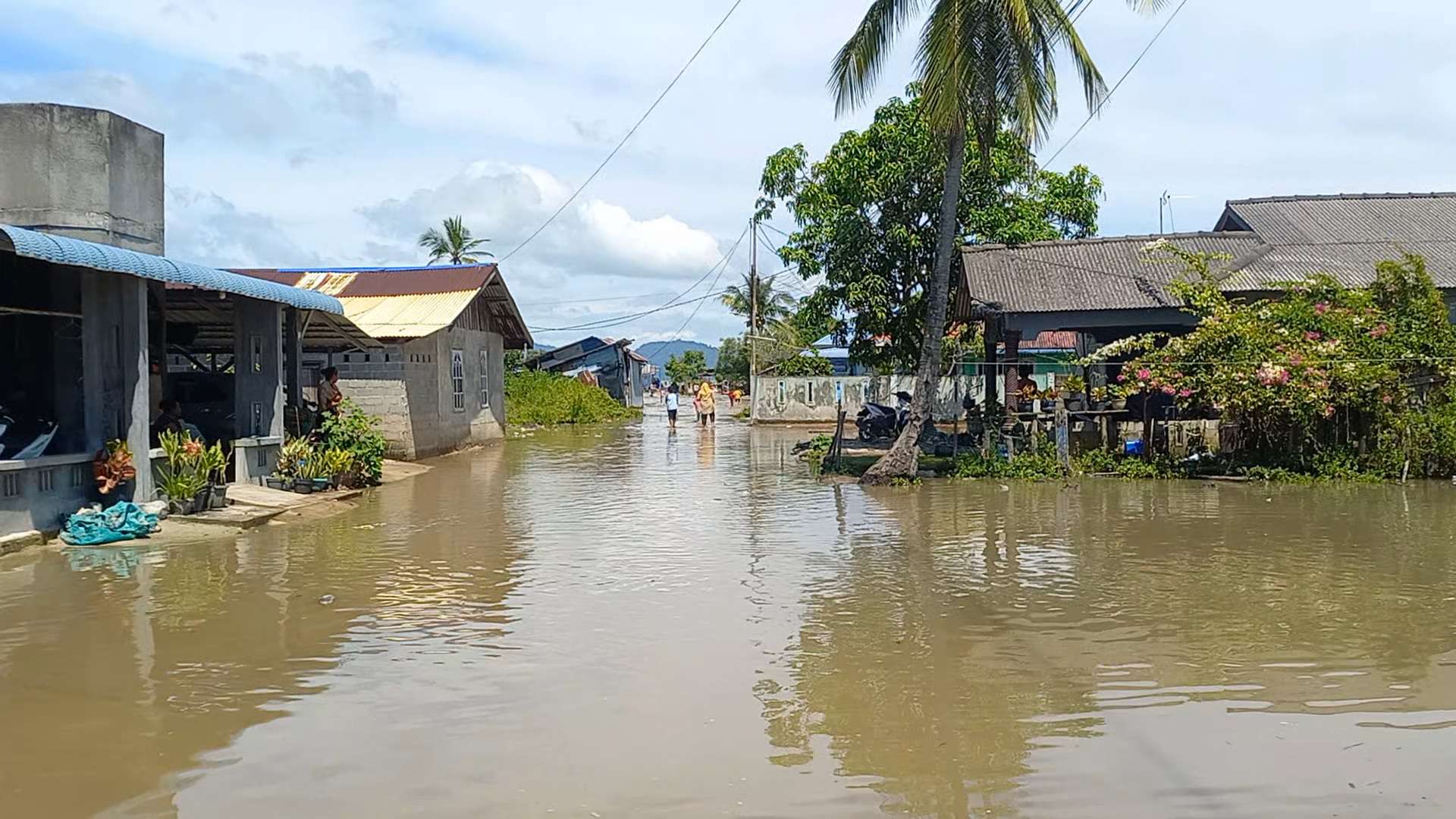 Suasana rumah rumah di kawasan Pamak Laut, Kelurahan Pamak, saat Banjir melanda wilayah pesisir