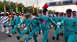 Semarak semangat generasi muda karimun saat mengikuti Gerak Jalan dalam rangka HUT ke- 80 RI yang digelar Dinas Pemuda dan Olahraga Kabupaten Karimun