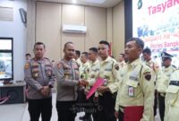 Sembilan Satpam PT Timah Terima Penghargaan Polres Bangka Barat di HUT ke-45 Satpam. FOTO: CORCOM PT TIMAH TBK