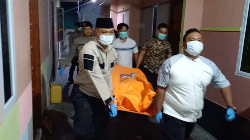 Tercium Bau Busuk, Warga Temukan Jasad Nelayan di Kamar Kos Karimun. FOTO: ISTIMEWA/KEPRIHEADLINE.ID