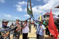 Pangkogabwilhan I dan Bupati Karimun membuka Festival Jong Nusantara 2026 di Pantai Pangke untuk mendorong pariwisata, budaya maritim, dan ekonomi pesisir.