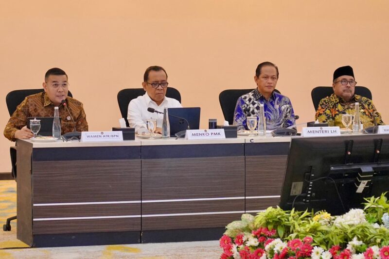 Wamen ATR/BPN Ossy Dermawan mendorong Kantor Pertanahan Mempawah meningkatkan layanan yang cepat, bersih, dan sesuai kebutuhan masyarakat. FOTO: BIRO HUMAS KEMENTERIAN ATR/BPN