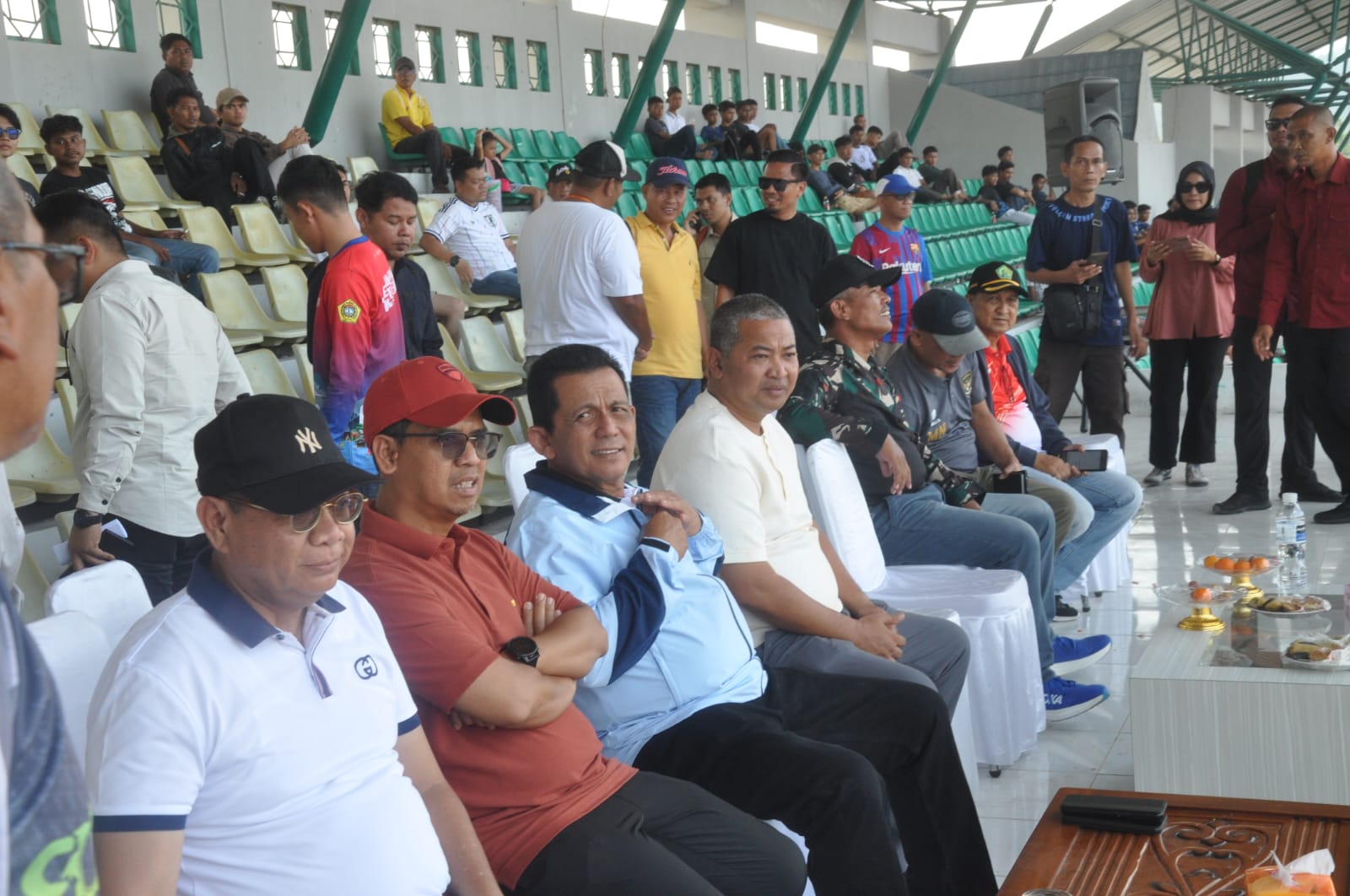 Gubernur Ansar Siap Gandeng Perusahaan Besar untuk Perkuat Pembinaan Sepak Bola Kepri