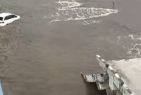 Dermaga Pelabuhan KITB Siak Ambruk, Satu Mobil Terjatuh ke Laut. FOTO: ISTIMEWA