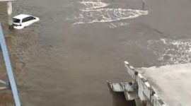 Dermaga Pelabuhan KITB Siak Ambruk, Satu Mobil Terjatuh ke Laut. FOTO: ISTIMEWA