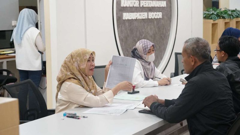 PELATARAN ATR/BPN Tetap Buka Saat Ramadan, 107 Kantor Pertanahan Layani Masyarakat di Akhir Pekan