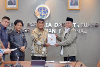 Serahkan Persetujuan Substansi RTRW Sulut 2025–2044, Menteri Nusron Minta Jadi Acuan Kabupaten/Kota