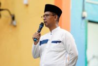Bupati Karimun Iskandarsyah. 