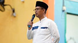 Bupati Karimun Iskandarsyah. 