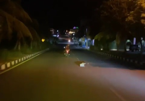 Diduga Curi Kabel Listrik Mini Market di Karimun, Dua Pria Kepergok Warga dan Ancam dengan Parang