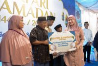 Safari Ramadan PT Timah di Belitung Timur, Marbot Masjid Al Falah Terima Bantuan