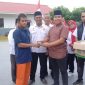 Ramadan 2026, Apmikimmdo Karimun Tebar 1.000 Takjil untuk Pengendara dan Warga Binaan