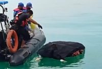 Lanal TBK dan Tim SAR Gabungan Evakuasi Mayat Nelayan di Perairan Takong Iyu, Identitas Belum Diketahui