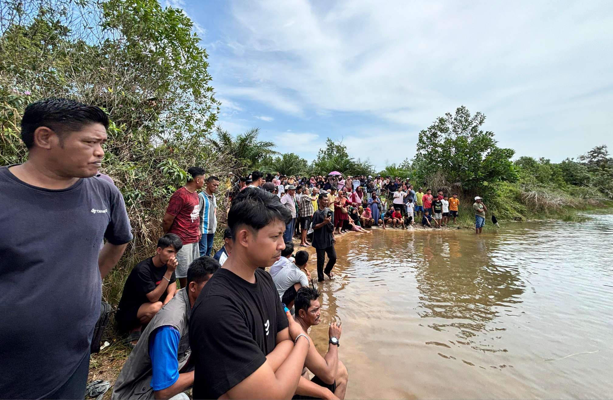 Anak 12 Tahun Tenggelam di Kolong Belakang Kantor Desa Gemuruh