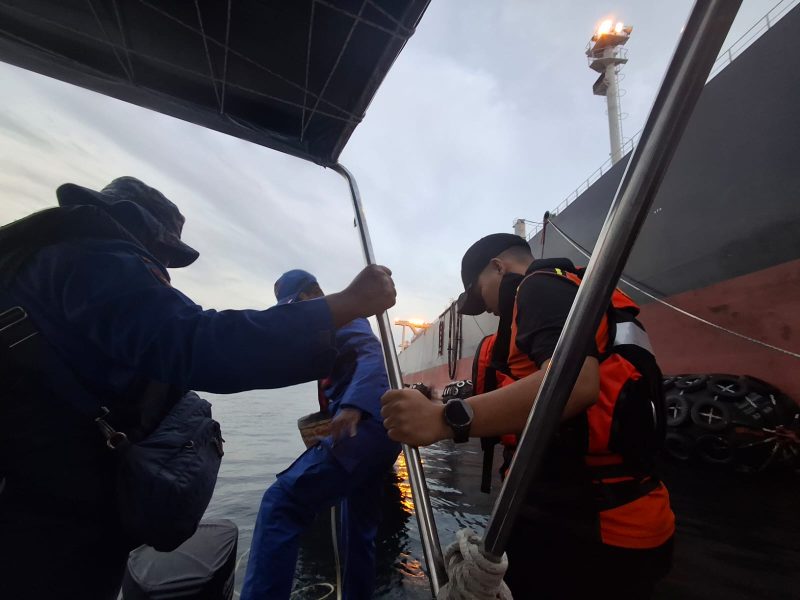 Tim SAR Gabungan Evakuasi Dua Nelayan Karimun yang Hanyut hingga Perairan Malaysia