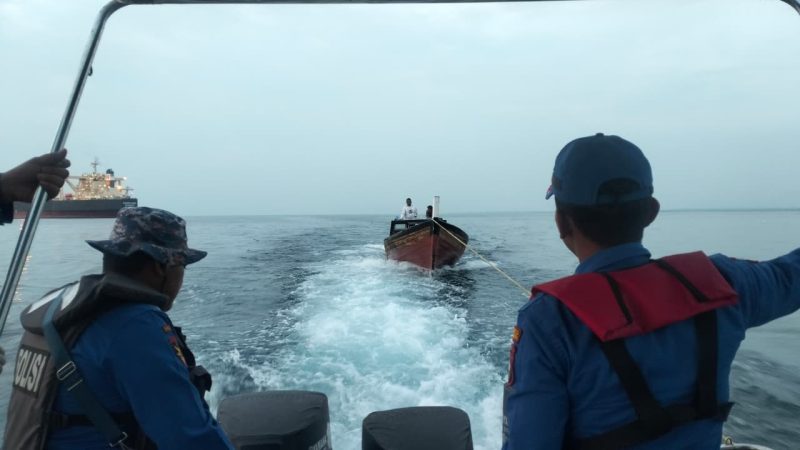 Hanyut ke Malaysia, Dua Nelayan Karimun Diselamatkan dalam Operasi Gabungan