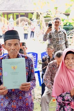 Menteri Nusron Tekankan Prinsip Kebermanfaatan saat Pengukuhan MUI NTB