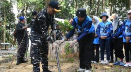Peringati Hari Kartini, Lanal Tanjung Balai Karimun Gelar Lintas Medan dan Tanam Pohon di Gunung Jantan