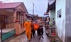 Curiga Tak Ada Jawaban, Anak Temukan Ibu Tewas Tergantung