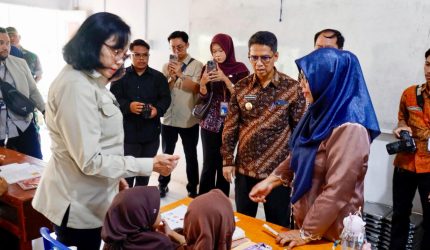 Komisi X DPR Soroti Krisis Ruang Kelas di SDN 004 Tebing, Dorong Penambahan Sekolah dan RKB