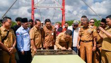 Bupati Karimun Resmikan Jembatan Tok Kenot, Buka Akses Darat dan Dorong Ekonomi Pulau Belat