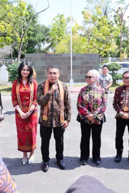 Wamen ATR/BPN Ossy Dermawan Tinjau Layanan Kantah Palangkaraya, Tekankan Kemudahan bagi Masyarakat