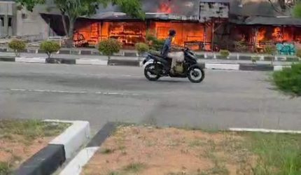 Tiga Warung di Coastal Area Karimun Terbakar, Diduga Akibat Kebocoran Gas