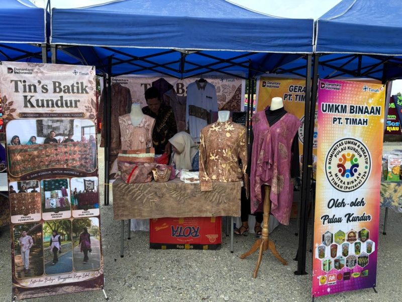 PT Timah Fasilitasi UMKM Binaan Tampil di Bazar Soft Launching MPP Karimun, Dorong Perluasan Pasar Produk Lokal