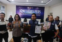 Polda Kepri Ungkap Dugaan Jaringan Judi Online Internasional di Batam, 24 WNA Diamankan