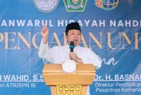 Menteri Nusron Ingatkan Pemimpin Harus Permudah Urusan Rakyat saat Pengajian di Pandeglang